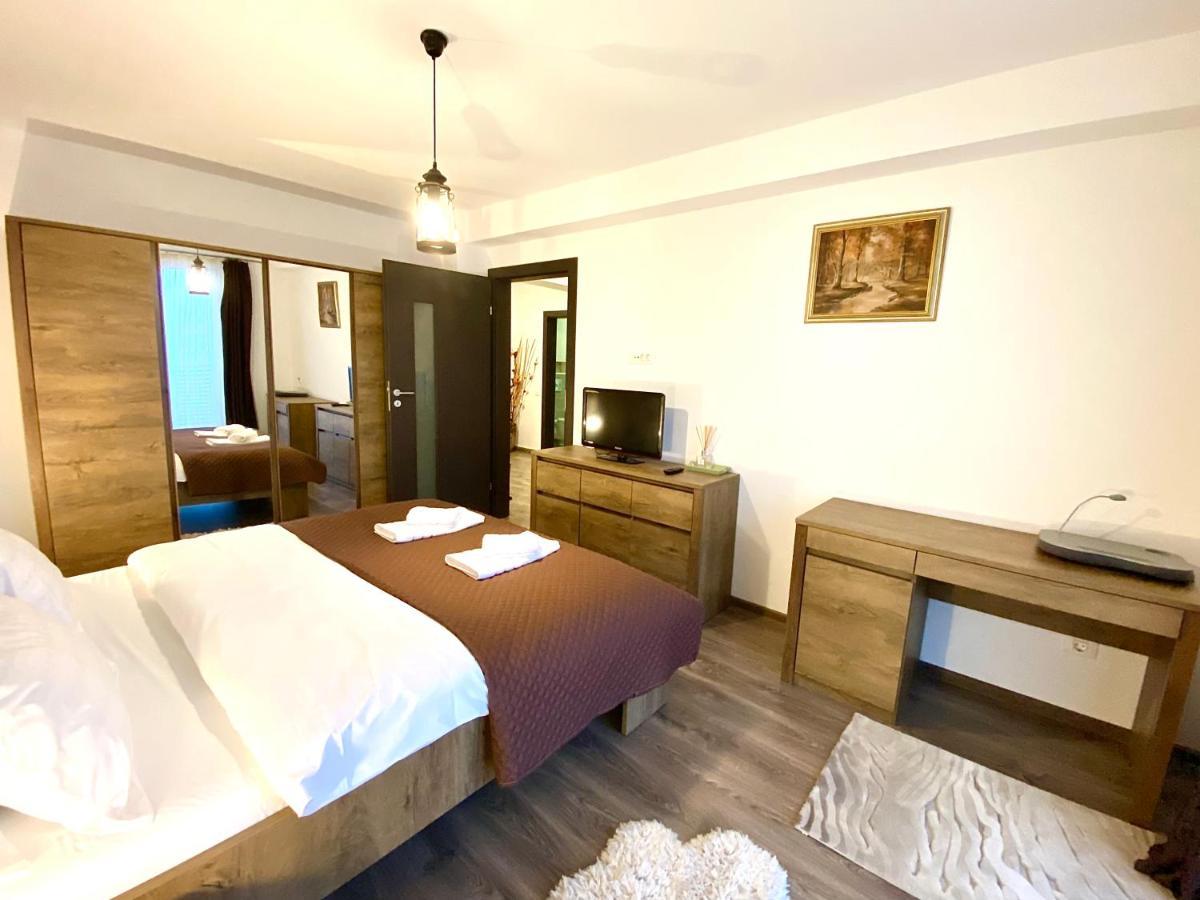 Urban Guesthouse Braşov Extérieur photo