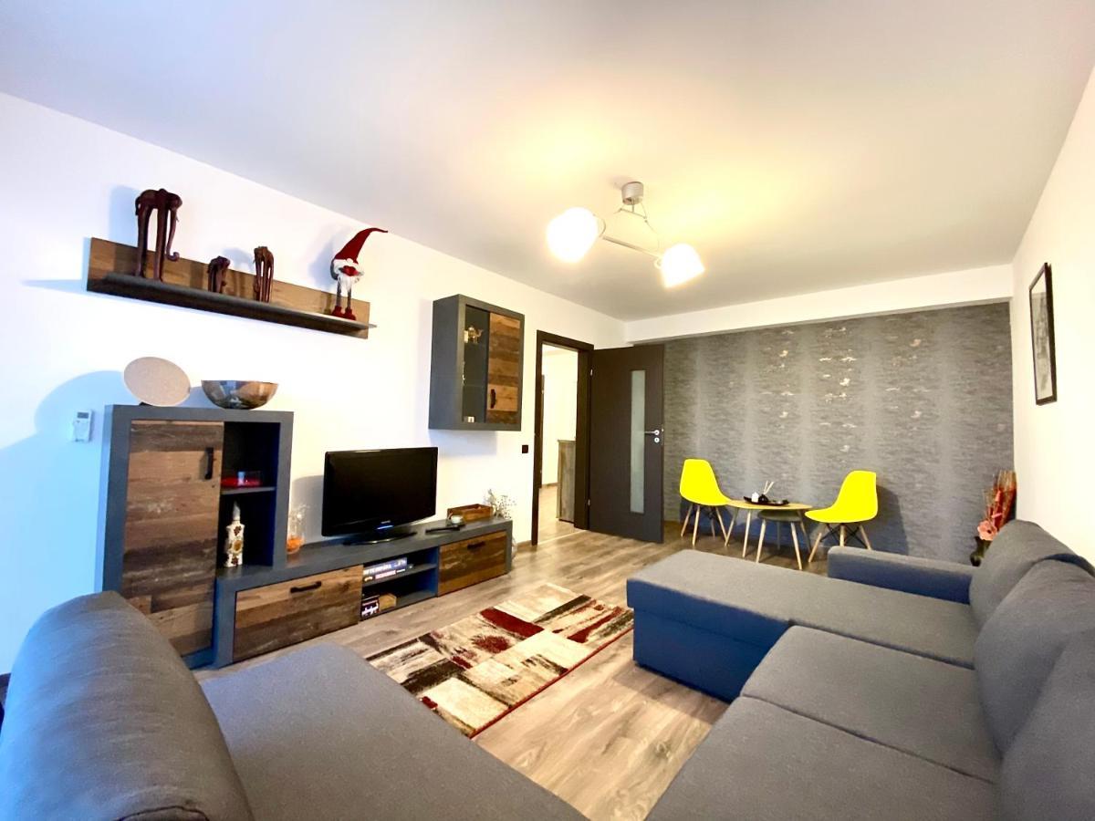 Urban Guesthouse Braşov Extérieur photo